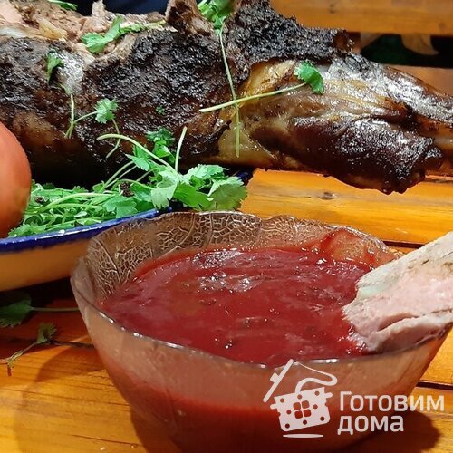 Соус к мясу из черного абрикоса