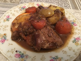 Гусяка ( гусь кусочками в мультиварке)