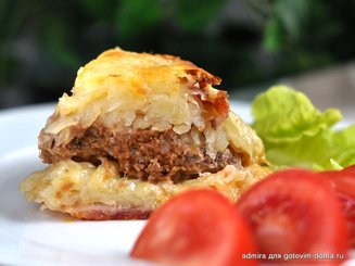 Картофельно-мясная запеканка с беконом и сыром