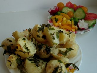 Картофель, запеченный под соусом