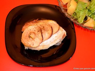 Рыба с яблоками