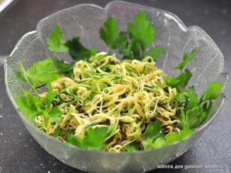 Маринованные кабачковые "спагетти"