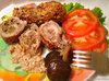 Мясные рулеты под сметано-ореховым соусом.
