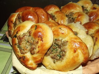 Булочки-сердечки с тунцом