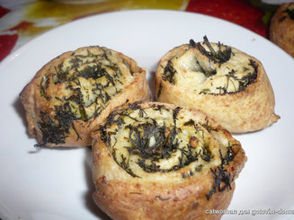 Творожные булочки с укропом и чесноком