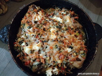 Курица, фаршированная овощами