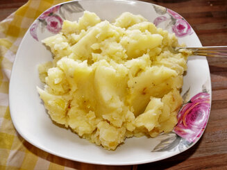Картофельное пюре с оливковым маслом и мускатным орехом