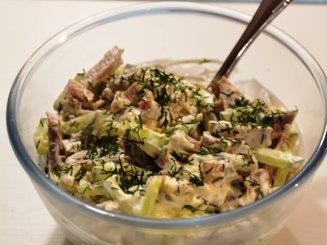 Салат из языка с орехами