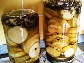 Кабачки маринованные по-болгарски