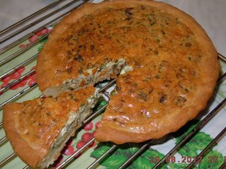 Пирог с лососем и сыром (киш лорен)