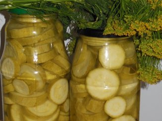 Кабачки маринованные по-болгарски