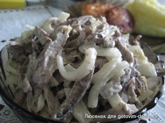 Салат из куриных сердечек