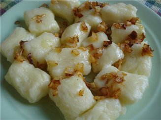 Картофельные клецки с луком