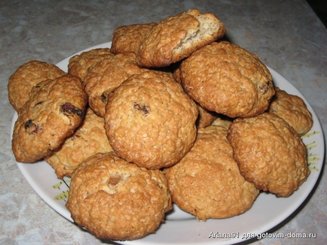 Овсяное печенье с изюмом