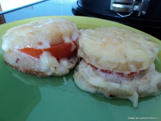 Свинина, запеченная с ананасами