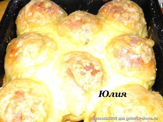 Картофельные шарики с фаршем и томатным соусом