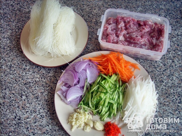 Китайский салат с фунчозой