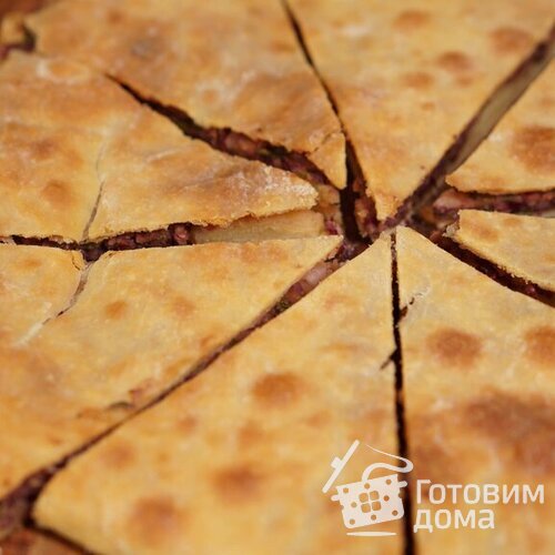 Лобиани. Грузинский пирог с фасолью.