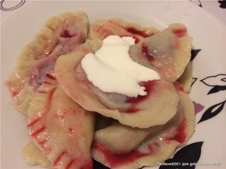 Вареники с вишней