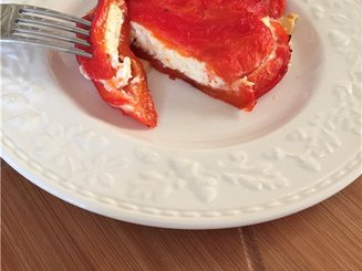 Сладкий перец, фаршированный брынзой