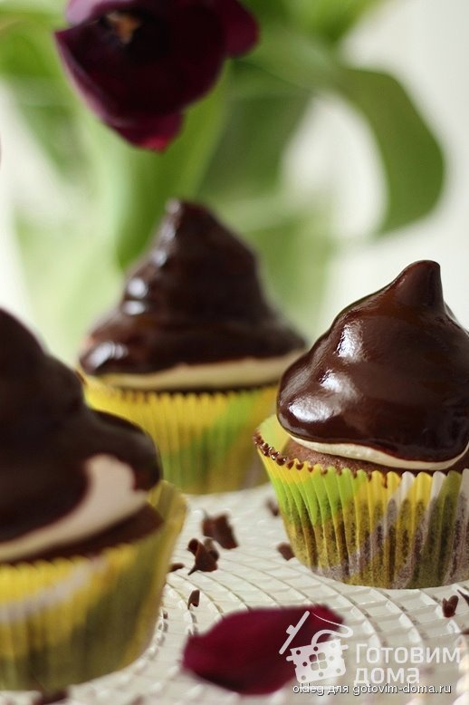 Рецепт темных маффинов в шоколадной глазури: быстро и вкусно
