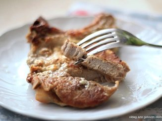 Запеченная свинина с пармезаном