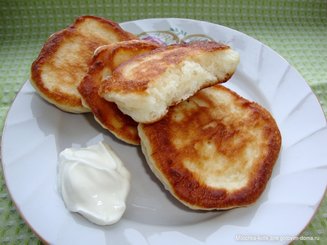 Пышные оладушки на дрожжах