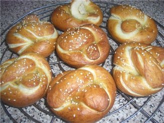 Брецели (Laugenbrezeln)