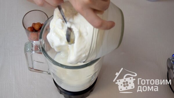 Охлаждающий молочный коктейль с мороженым фото к рецепту 2