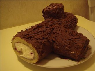 Шоколадный рулет "Рождественское полено"