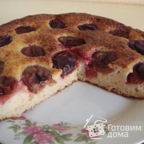 Медово- творожный манник со сливами
