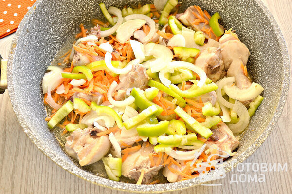 Овощное рагу с курицей, баклажанами и капустой по-Махеевски фото к рецепту 2