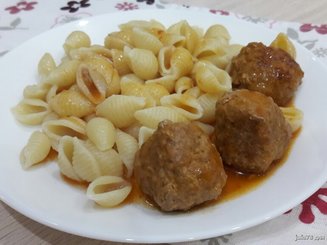 Фрикадельки в кисло-сладком соусе