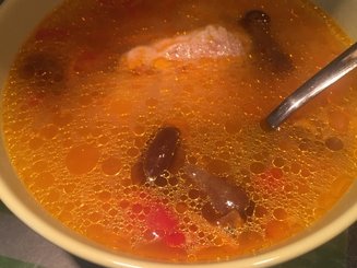Чесночный суп с пшеном и грибами