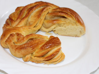 Эстонский венок с корицей и маком