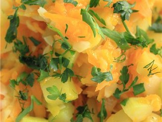 Кабачки, тушенные с луком и морковью 