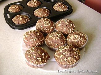 Шоколадные маффины с белым шоколадом и миндалем