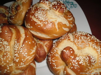 Немецкие булочки с секретом (Laugenbrötchen)