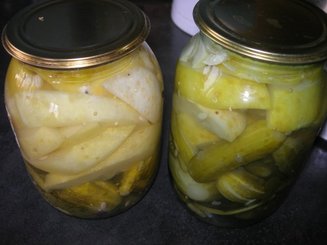 Маринованные огурчики  ( семейный рецепт )