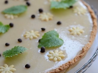 Песочный пирог с клубничным кремом