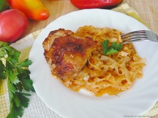 Капуста, запечённая в духовке с курочкой