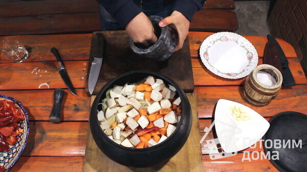 Говядина томленая с овощами в чугунке. Тушеное мясо. фото к рецепту 10