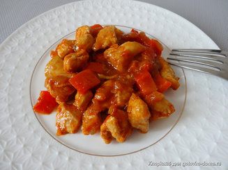 Гуляш из куриного филе