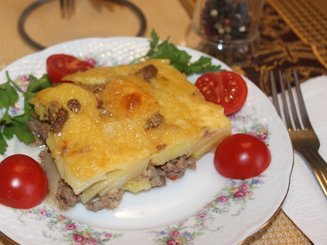 Запеканка из фарша и картофеля