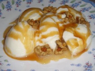 Странгисто ме мели (греческий йогурт с мёдом и орехами)