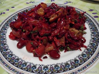 Салат со свеклой и фасолью