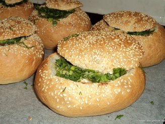 Жюльен в хлебном каравае