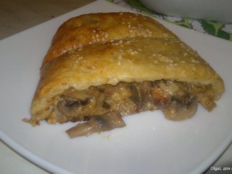 Картофельный рулет с грибами