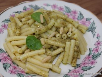 Спагетти с фисташковым песто