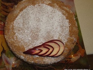 Яблочный торт с карамельным баварским муссом с корицей